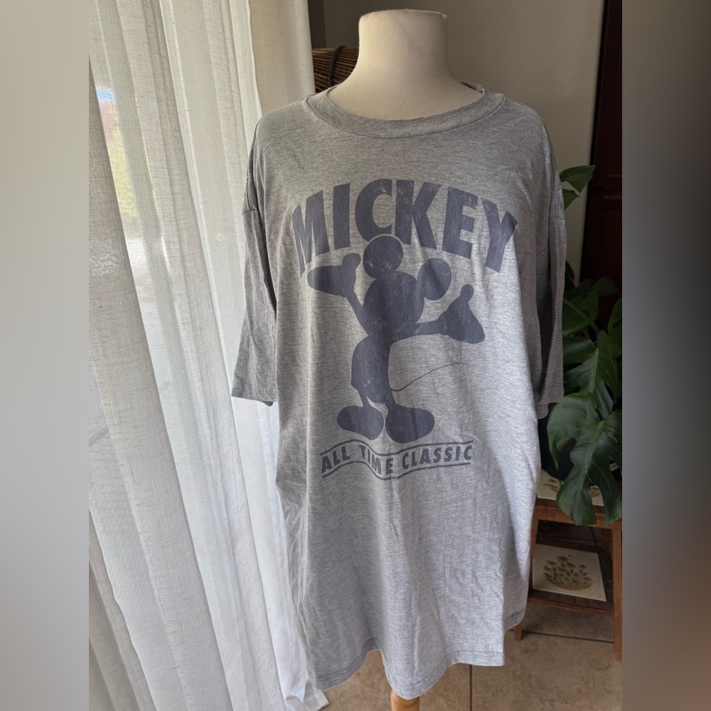 Gray‎ Mickey Mouse Graphic T-Shirt